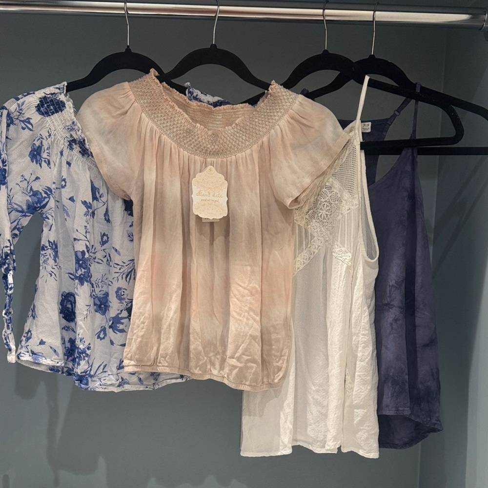 Altar’d State Lot of 4 Girls Summer Tops Tanks Blouses Size XS & S NWT & EUC